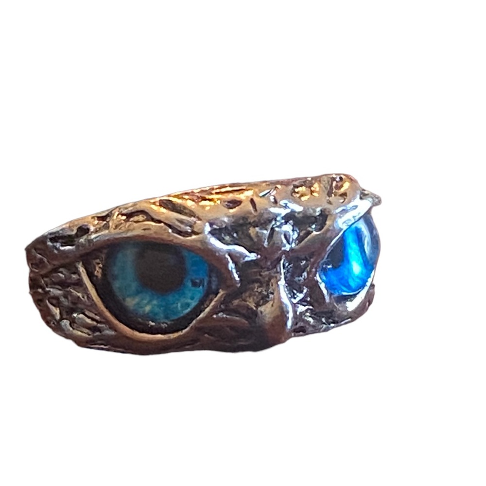Vintage Silver Owl Ring with Brilliant Blue Eyes